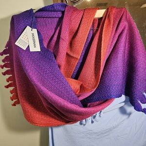 NWT Ireland Ombre 100% Virgin Wool Shawl/Scarf